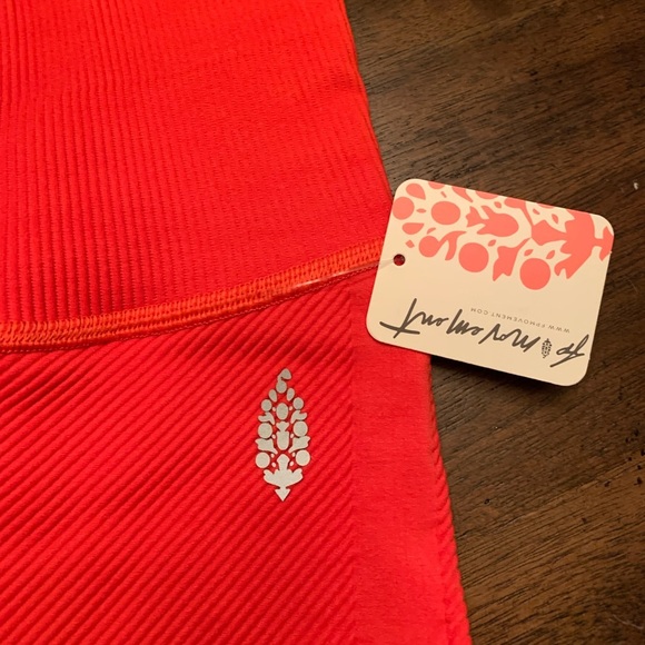 Free People Movement Leggings Ripe Persimmon XS New NWT - Picture 2 of 5
